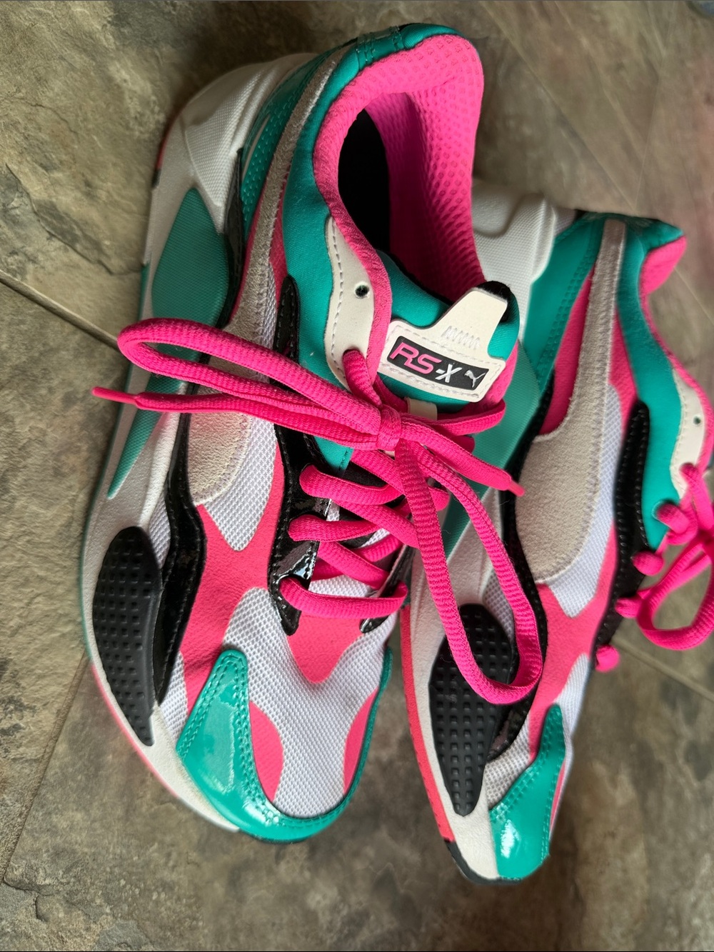 Puma RS-X low top lace up Men’s 8.5/ Women’s 10